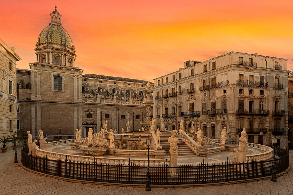 19 - PALERMO -TRAMONTO  A PIAZZA PRETORIA .jpg